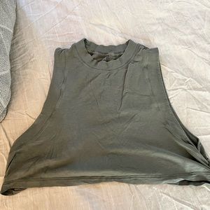 Lululemon Muscle Love crop tank. Gray!